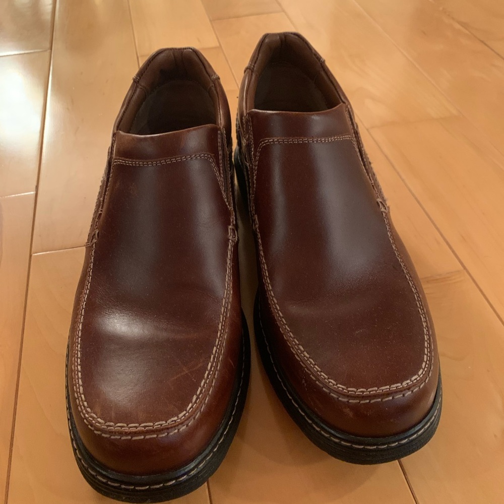 Size 9.1/2 Brand Johnston & murphy